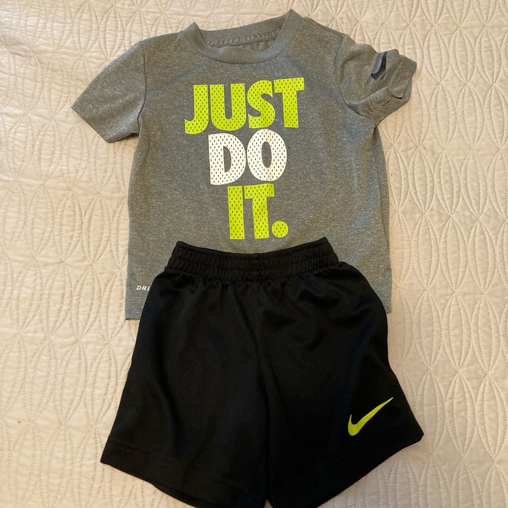 Nike Boys Outfit-Dri Fit